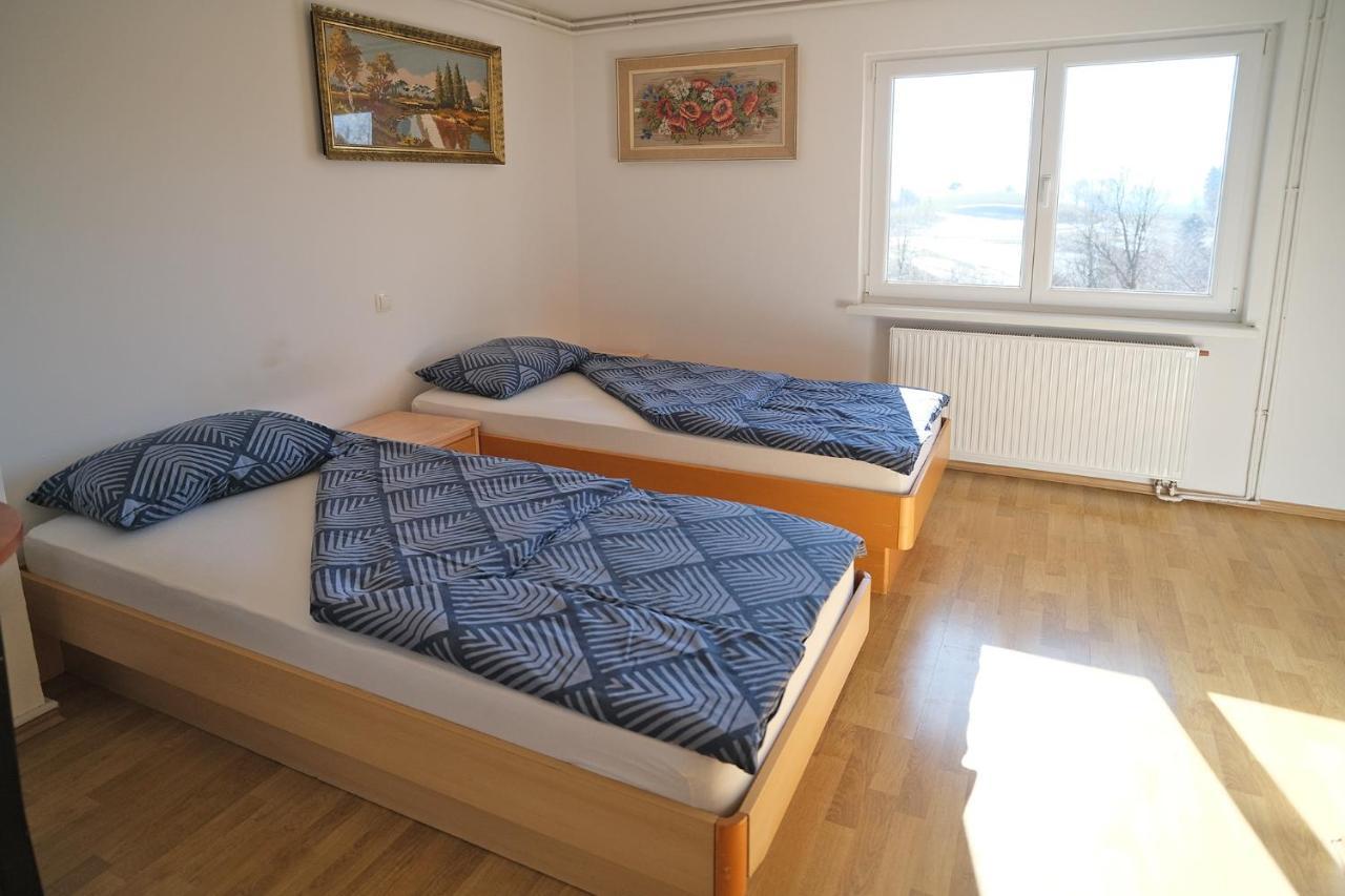 Sostanj Velenje Ravne Sobe Rooms Vrtacnik D O O 外观 照片