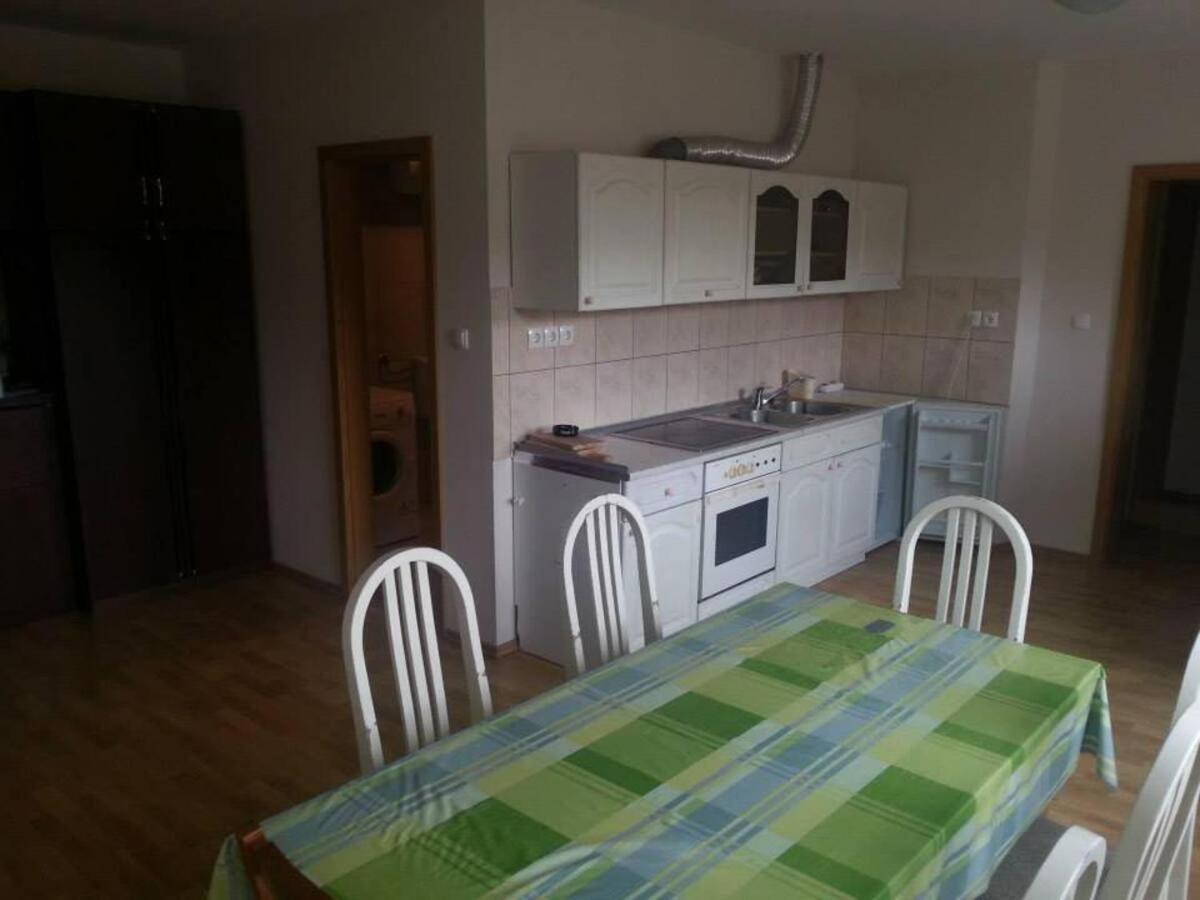Sostanj Velenje Ravne Sobe Rooms Vrtacnik D O O 外观 照片